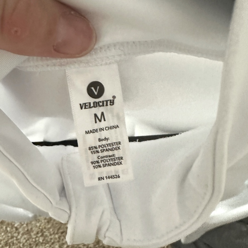 White running zip up